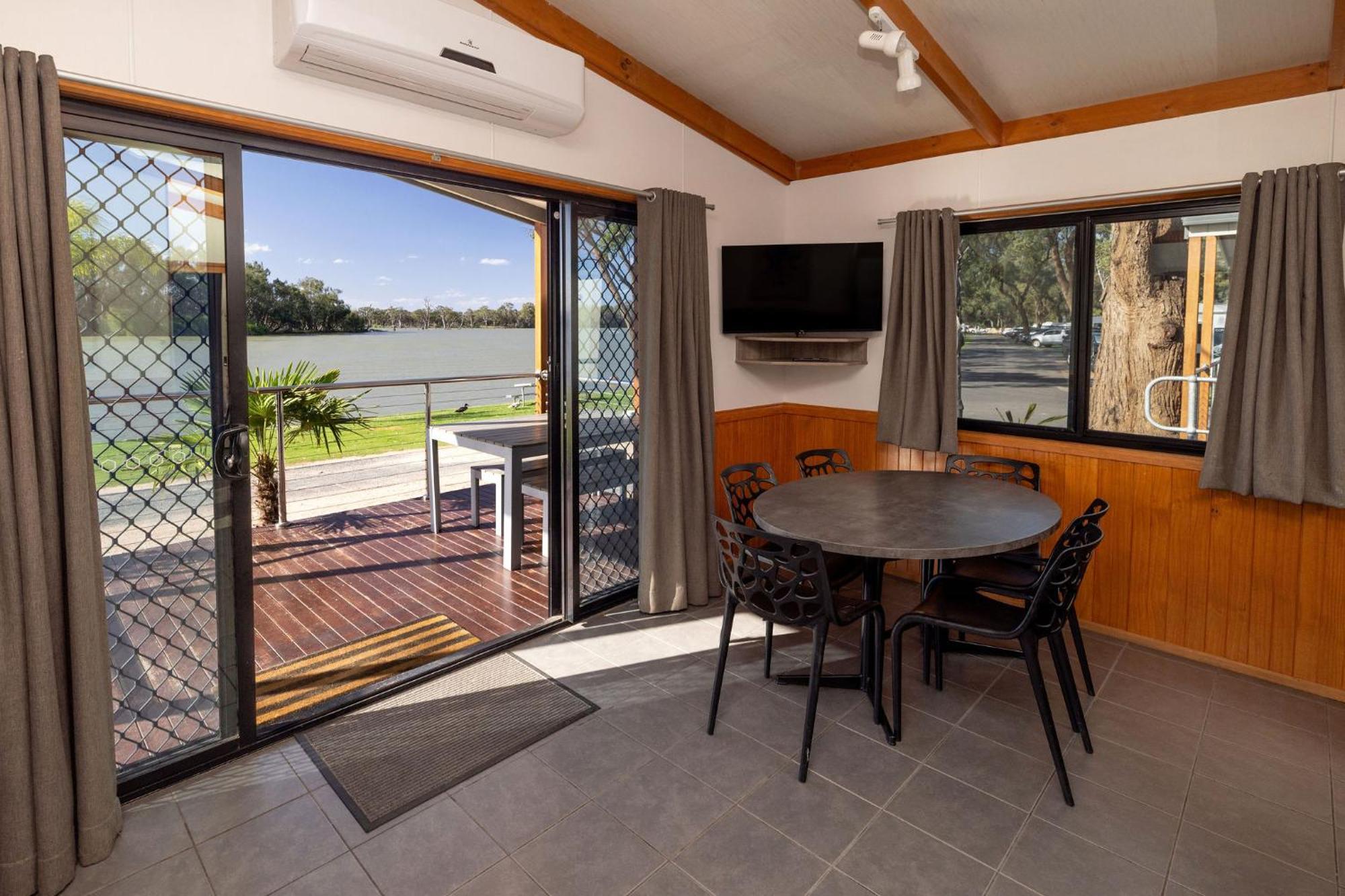 Big4 Renmark Riverfront Holiday Park エクステリア 写真