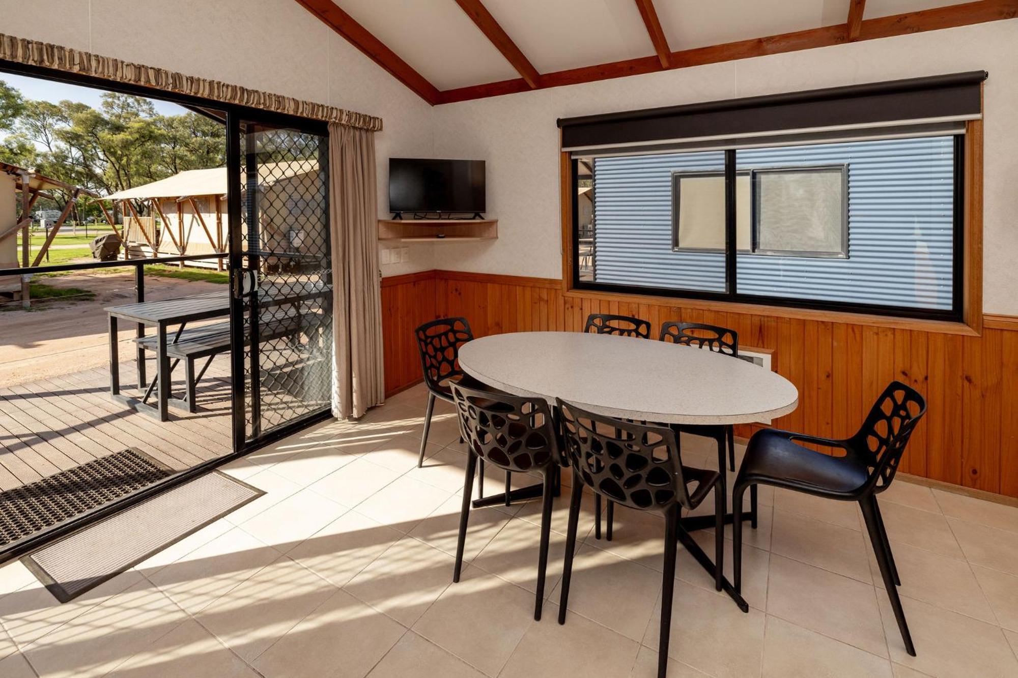 Big4 Renmark Riverfront Holiday Park エクステリア 写真