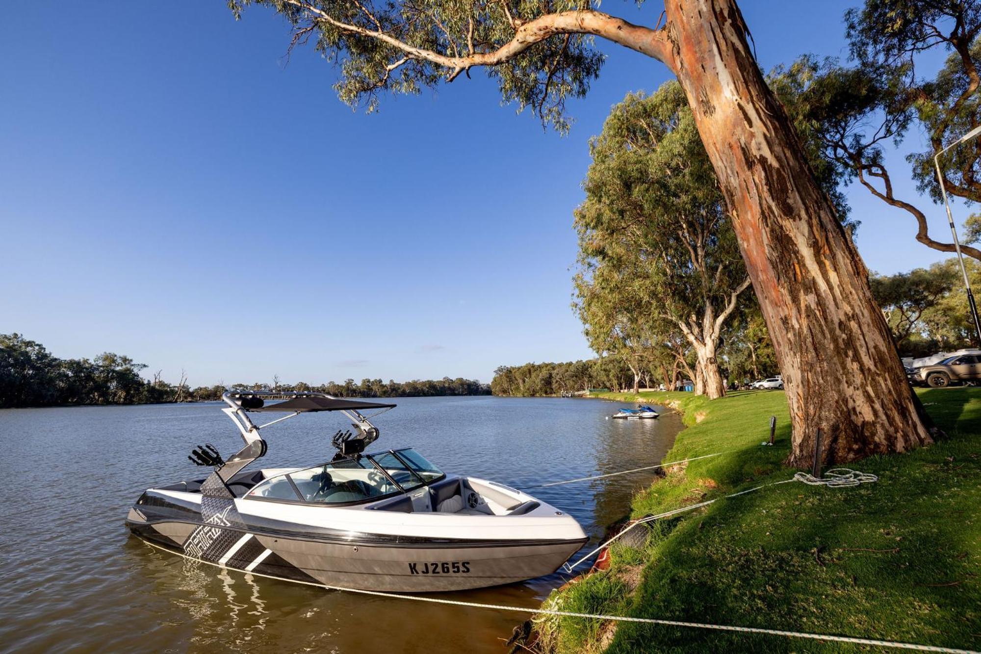 Big4 Renmark Riverfront Holiday Park エクステリア 写真